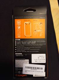 Spigen Thin Fit Designed back